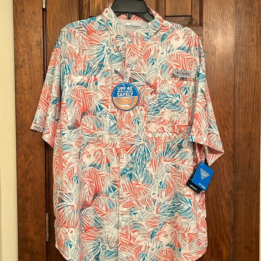 NWT Columbia PFG Omni Wick Omni Shade Men's Short Sleeve Shirt. SIZE L.